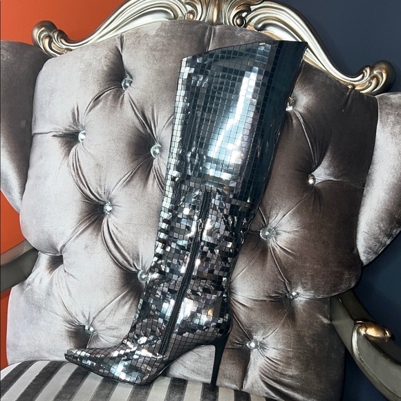 🪩 THE REFLECTION OF PERFECTION 👑 Azalea Wang "Showstopper" Mirror Mosaic Boots 🪩 - Picture 4 of 12